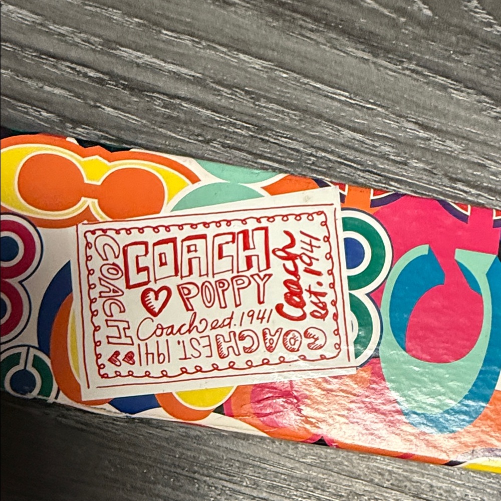 Coach Poppy Colorful pencil set - Picture 2 of 8